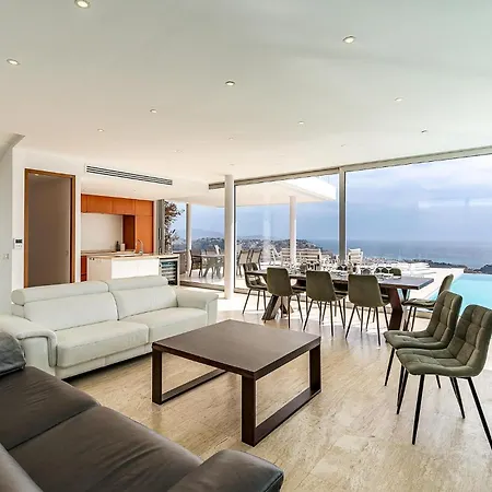 5 Bedroom Cozy In Holiday home